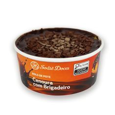 Bolo de Pote Cenoura com Brigadeiro
